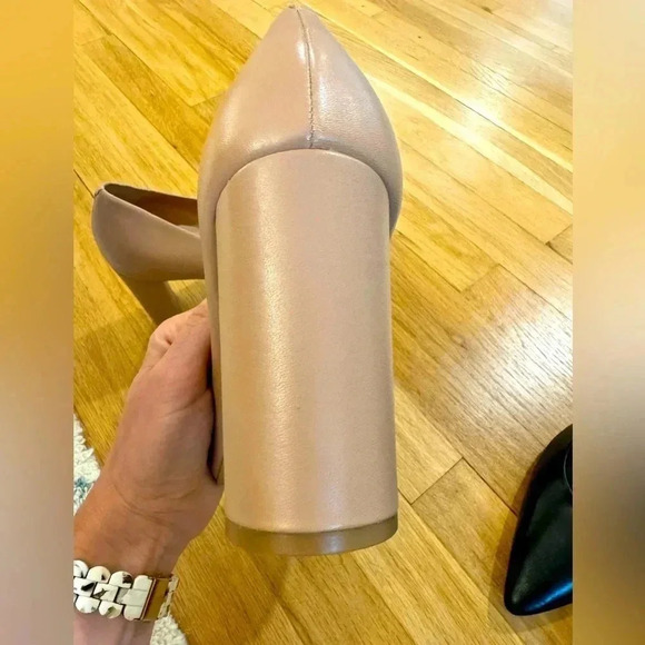 NWT VINCE CAMUTO Women's Desimmy Slip On High Heel Pumps size 10 - Picture 15 of 16